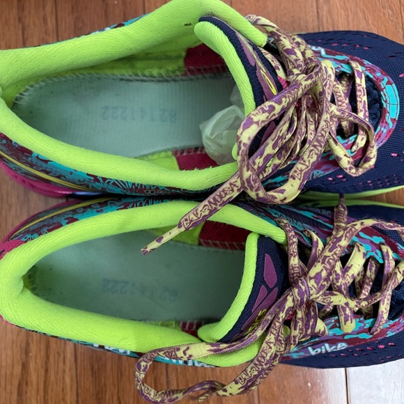 ASICS Sneakers - Picture 3 of 3